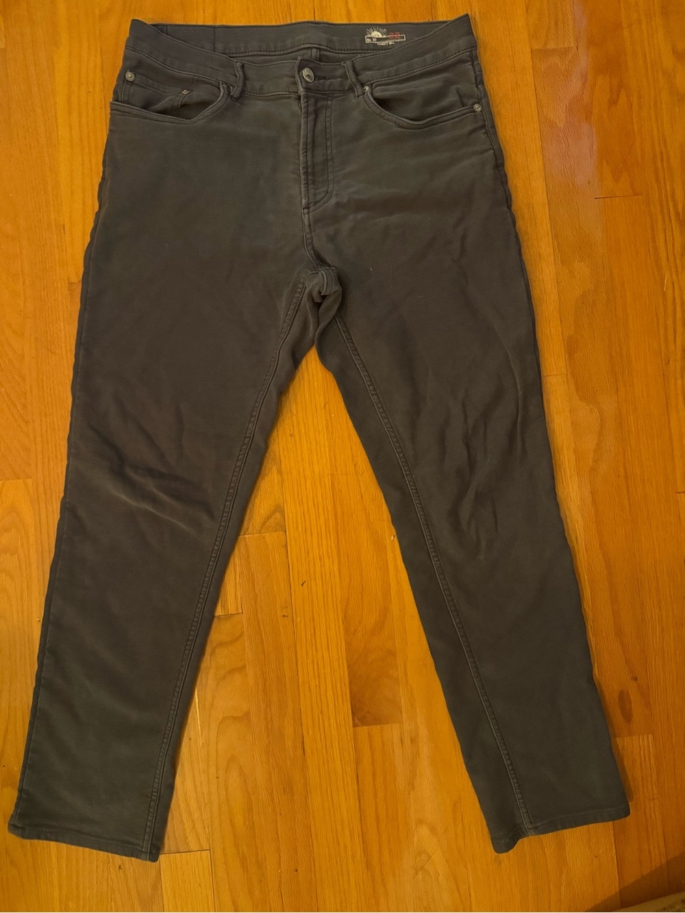 Faherty Men's Slim Jeans in Charcoal Black